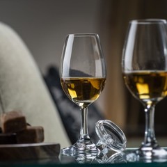 GLENCAIRN Whiskey Copita Glass and Tasting Cap in Gift Carton