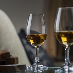 GLENCAIRN Whiskey Copita Glass and Tasting Cap in Gift Carton