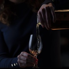 GLENCAIRN Whiskey Copita Glass and Tasting Cap in Gift Carton